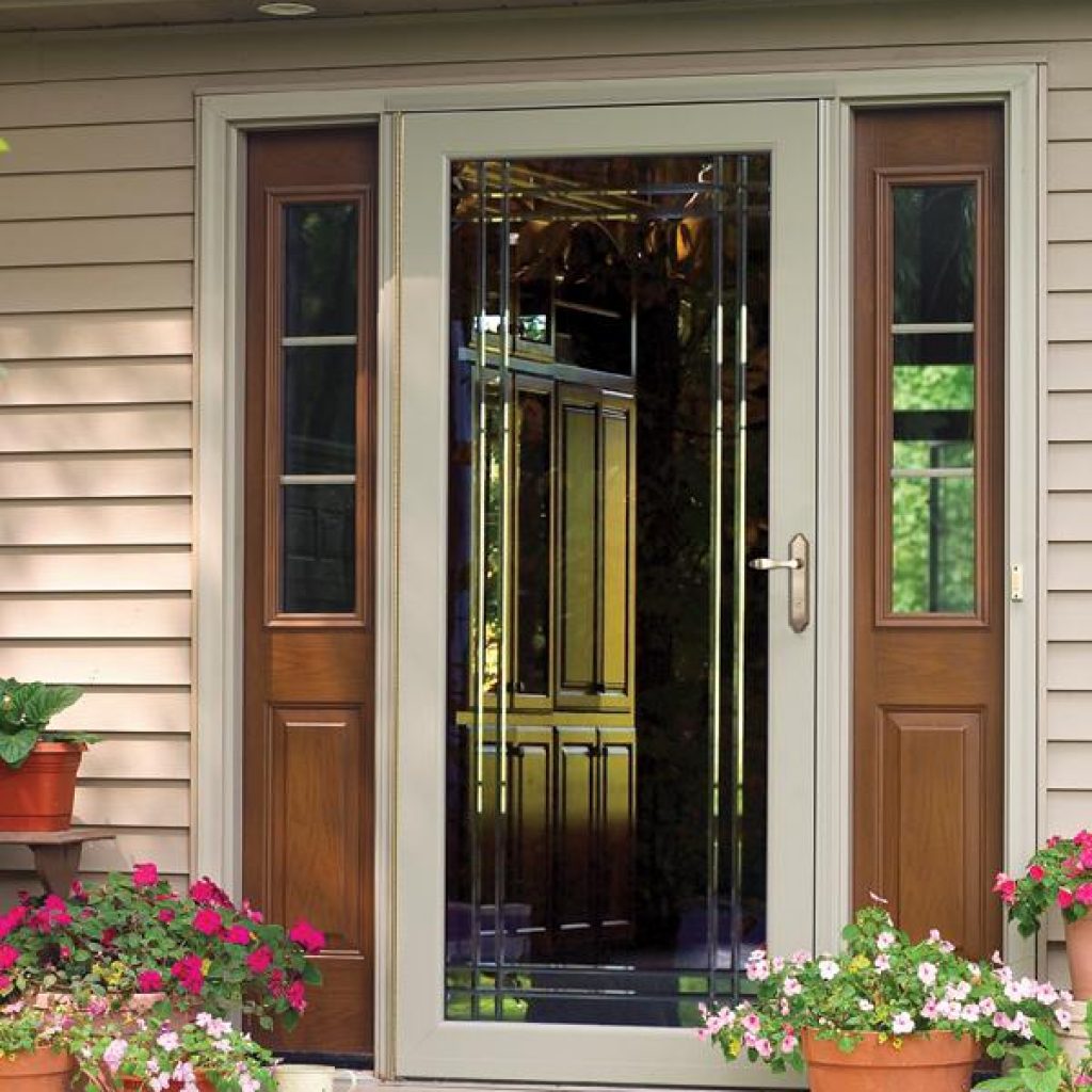 storm-door-replacement-installation-renewal-by-andersen-madison-wi